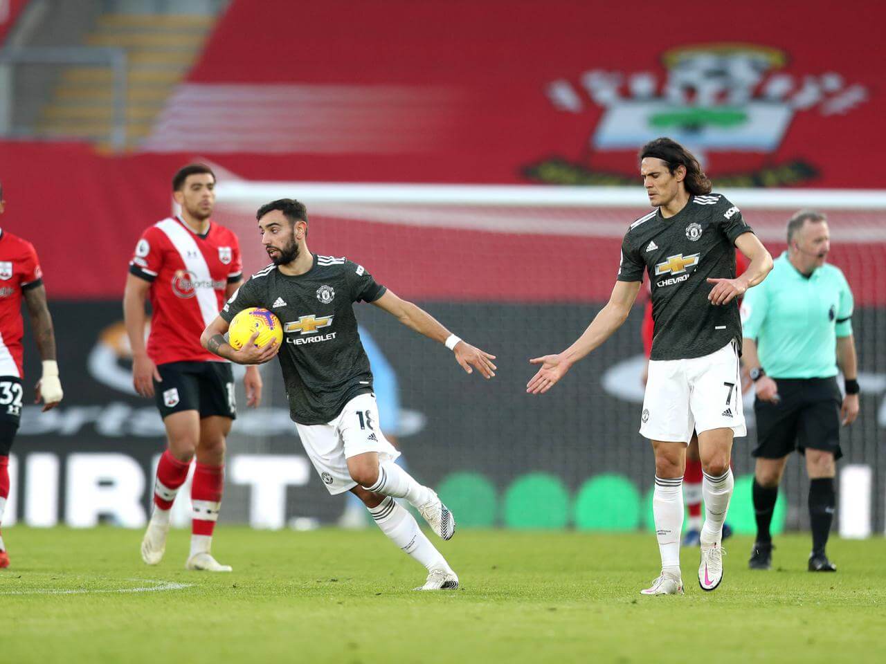 Bruno Fernandes and Edinson Cavani inspired Man United to a come-from-behind win against Southampton