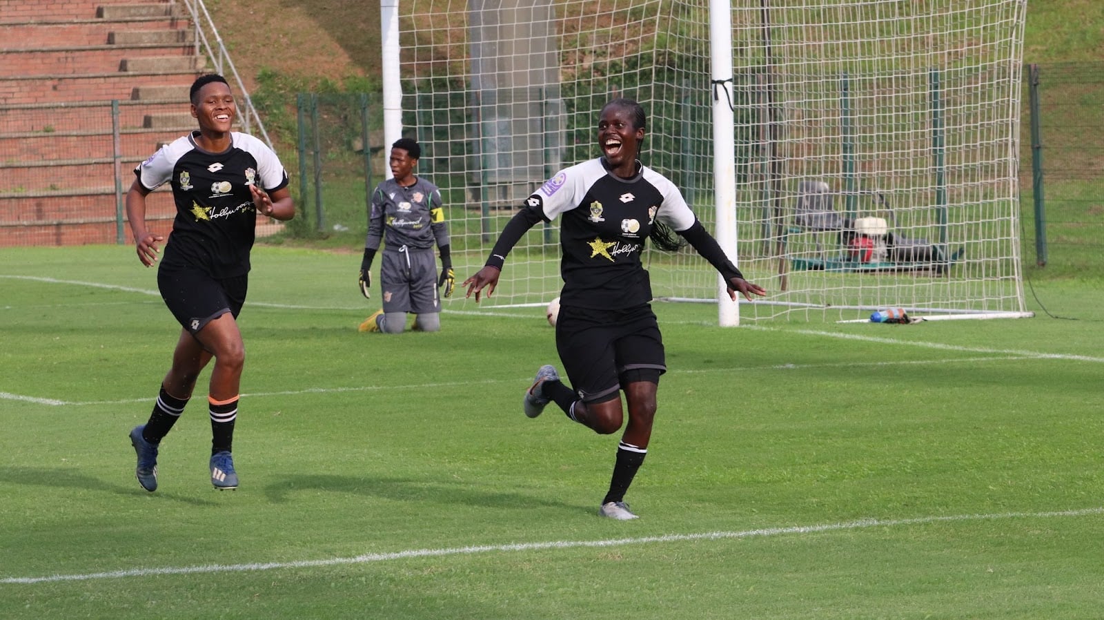 Durban Ladies secured a 2-2 draw thanks to veteran Memory Makhanya in the 90th minute against UJ Ladies