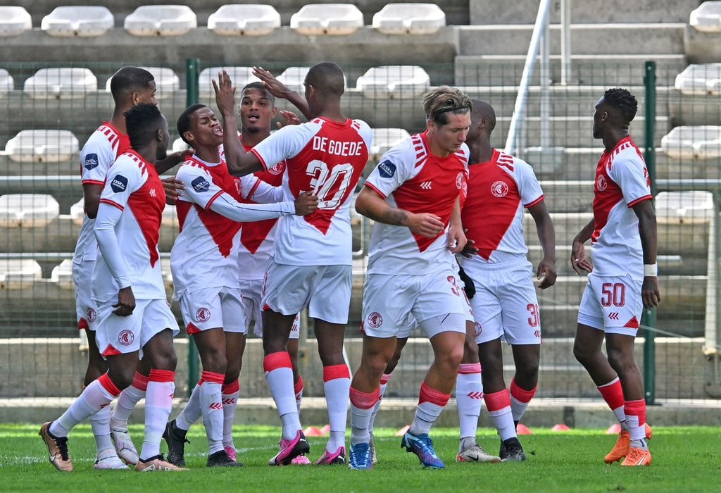 Cape Town Spurs gave their survival hopes a lift with a 2-0 victory over TS Galaxy at Athlone Stadium on Sunday.