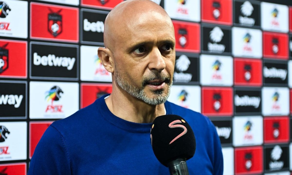 Miguel Cardoso head coach of Mamelodi Sundowns.