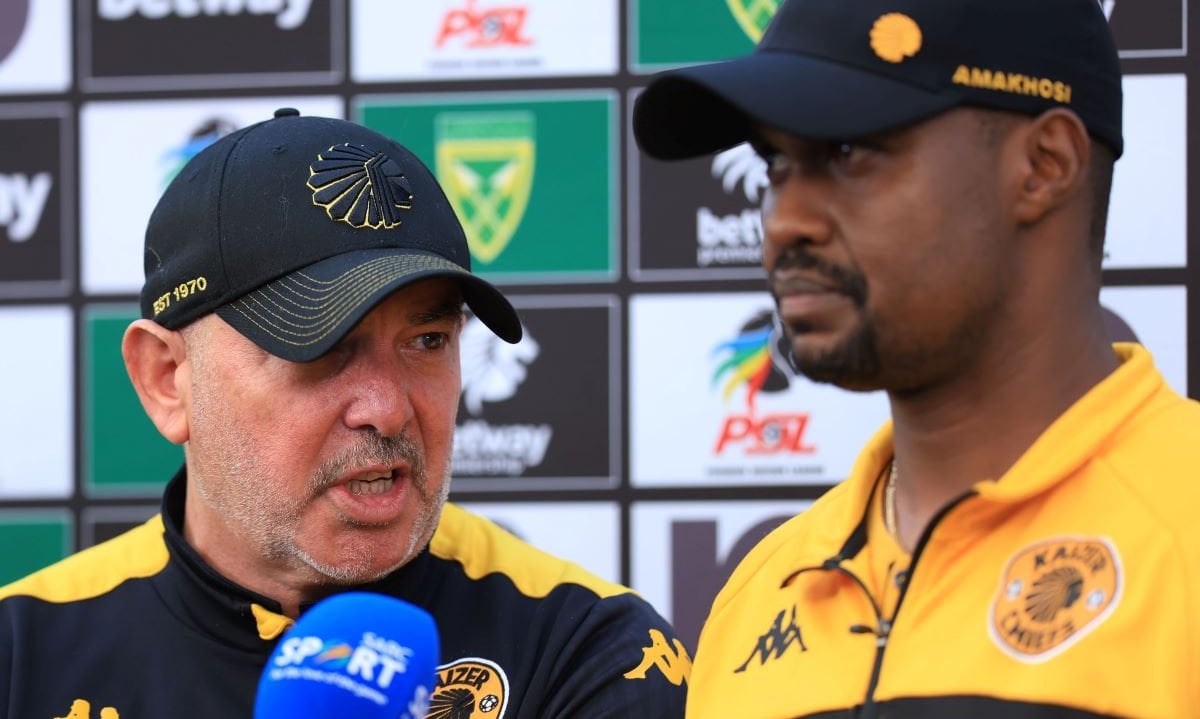Nasreddine Nabi, coach of Kaizer Chiefs and Cedric Kaze , assistant coach of Kaizer Chiefs during the Betway Premiership 2024/25 match between Golden Arrows and Kaizer Chiefs at Moses Mabhida Stadium in Durban on the 29 March 2025 © Samuel Shivambu/BackpagePix
