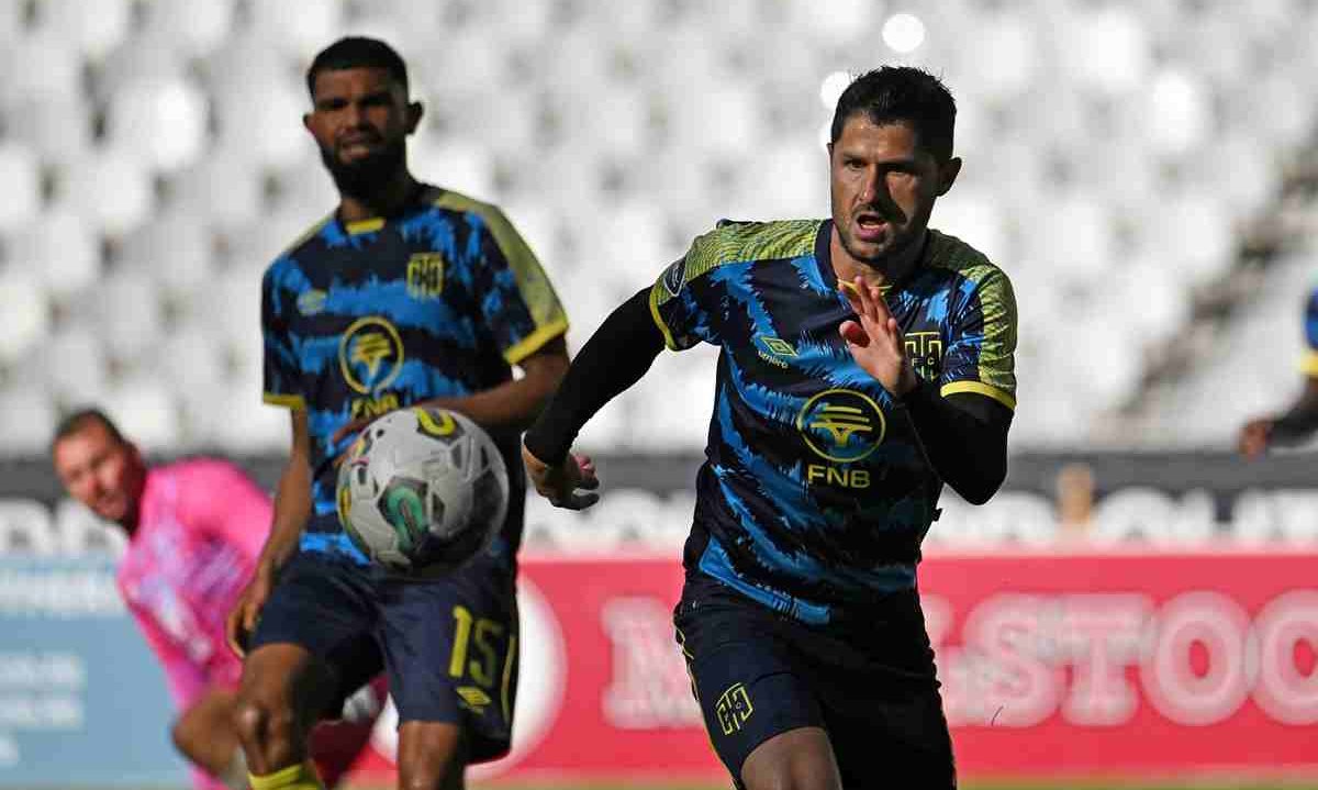 Transfer News: Tinkler set to bolster technical team with ex-Pirates man