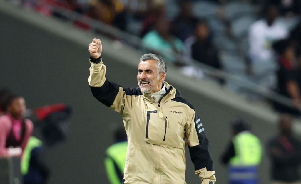 Jose Riveiro coach of Orlando Pirates during the CAF Champions League 2024/25 2nd Leg match between Orlando Pirates and MC Alger at Orlando Stadium in Soweto South Africa, April 09, 2025. ( Photo/ Sydney Mahlangu)