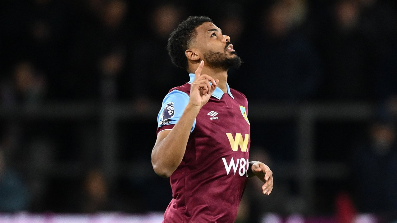Burnley and Leeds United have been promoted back to the Premier League after both teams secured victories in the English Championship on Monday.