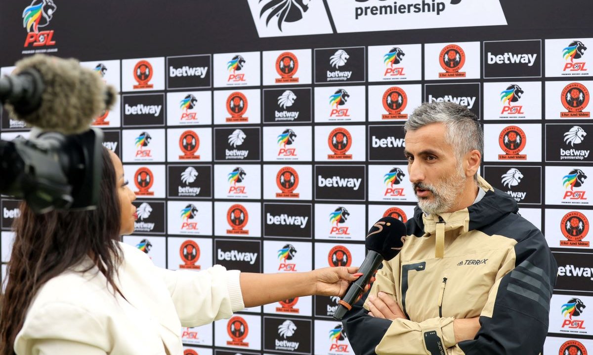 Jose Riveiro coach of Orlando Pirates.