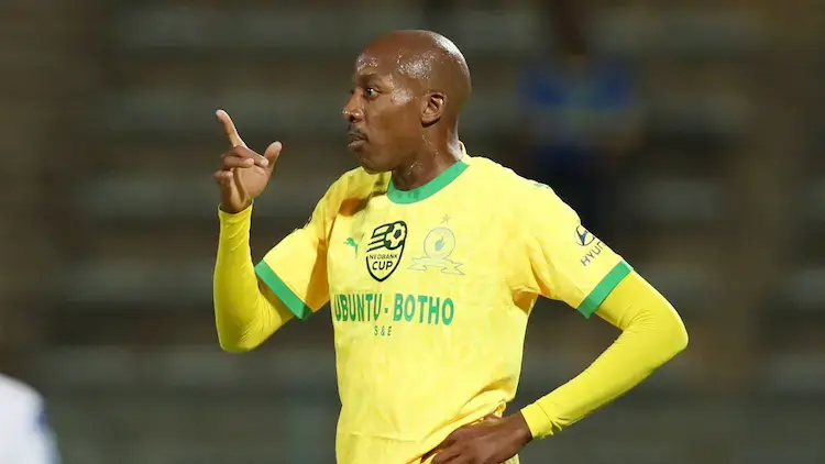 Mamelodi Sundowns defender Khuliso Mudau has finally addressed speculation linking him with a shock move.