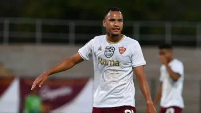 Mamelodi Sundowns Transfer News: Masandawana Snatch Kaizer Chiefs Target Fawaaz Basadien