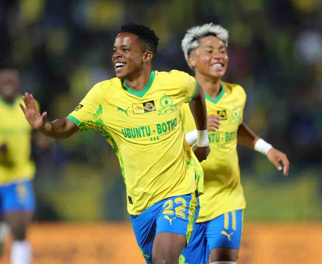 "He is in the coach's plans" - Teko Modise Believes Sundowns Starlet is Vital to Masandawna Title Defense
