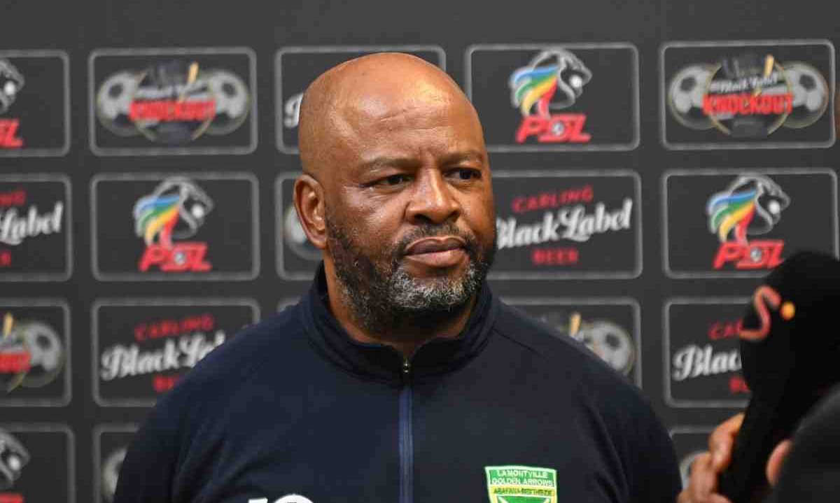 Carling Knockout: Manqoba Mngqithi laments missed chances after Golden Arrows' exit