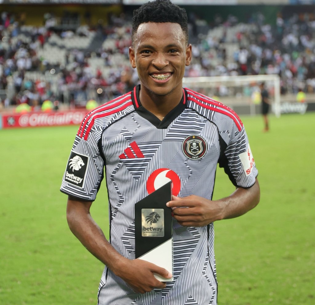 Relebohile Mofokeng of Orlando Pirates won Man of the match during the Betway Premiership 2025/26 match between Orlando Pirates and TS Galaxy at Mbombela Stadiumn in Nelspruit on 22 March 2026 ©Samuel ShivambuBackpagePix