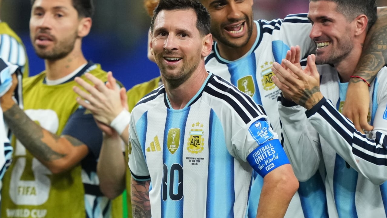 Lionel Messi of Argentina celebrates with teammates after winning the FIFA World Cup 2026 group stage match Argentina against Austria, in Dallas, USA, 22 June 2026. EPA/JEFFREY MCWHORTER