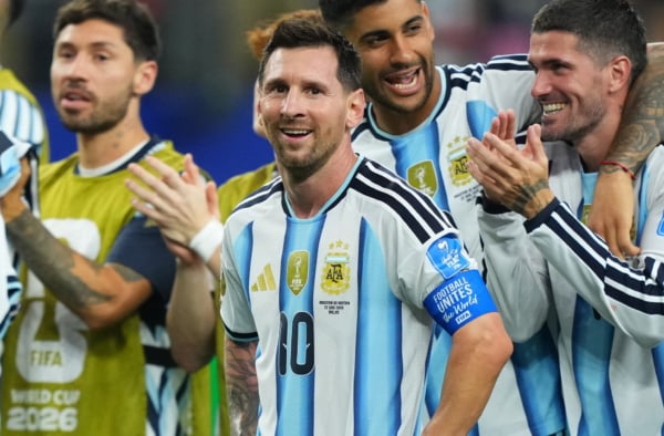 Lionel Messi of Argentina celebrates with teammates after winning the FIFA World Cup 2026 group stage match Argentina against Austria, in Dallas, USA, 22 June 2026. EPA/JEFFREY MCWHORTER