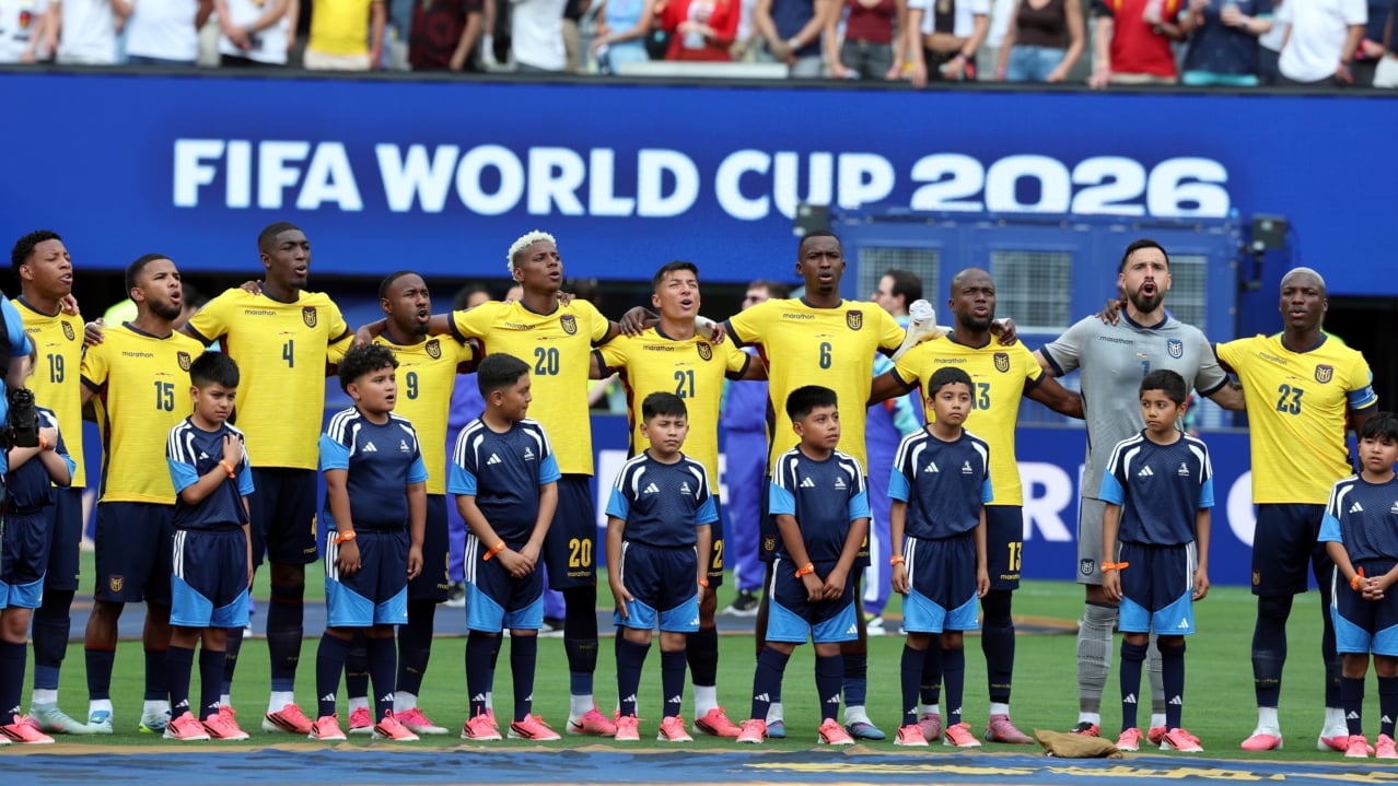 Team of Ecuador during the national anthem prior to the FIFA World Cup 2026 group stage match Ecuador against Germany, in New Jersey, USA, 25 June 2026. EPA/SARAH YENESEL