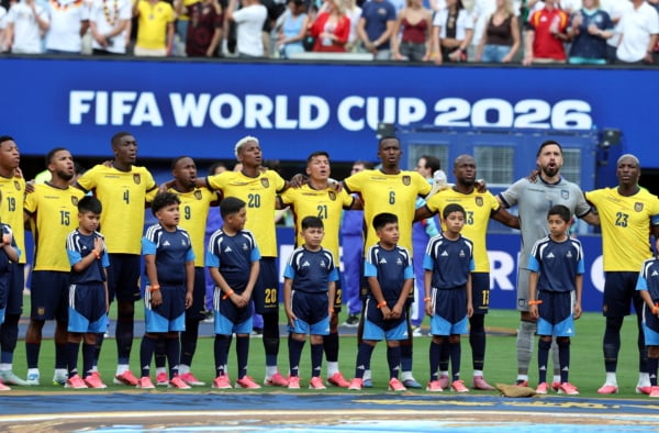 Team of Ecuador during the national anthem prior to the FIFA World Cup 2026 group stage match Ecuador against Germany, in New Jersey, USA, 25 June 2026. EPA/SARAH YENESEL