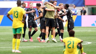 Players of Canada celebrate after winning the FIFA World Cup 2026 Round of 32 match South Africa against Canada, in Los Angeles, USA, 28 June 2026. EPA/CHRISTOPER TORRES