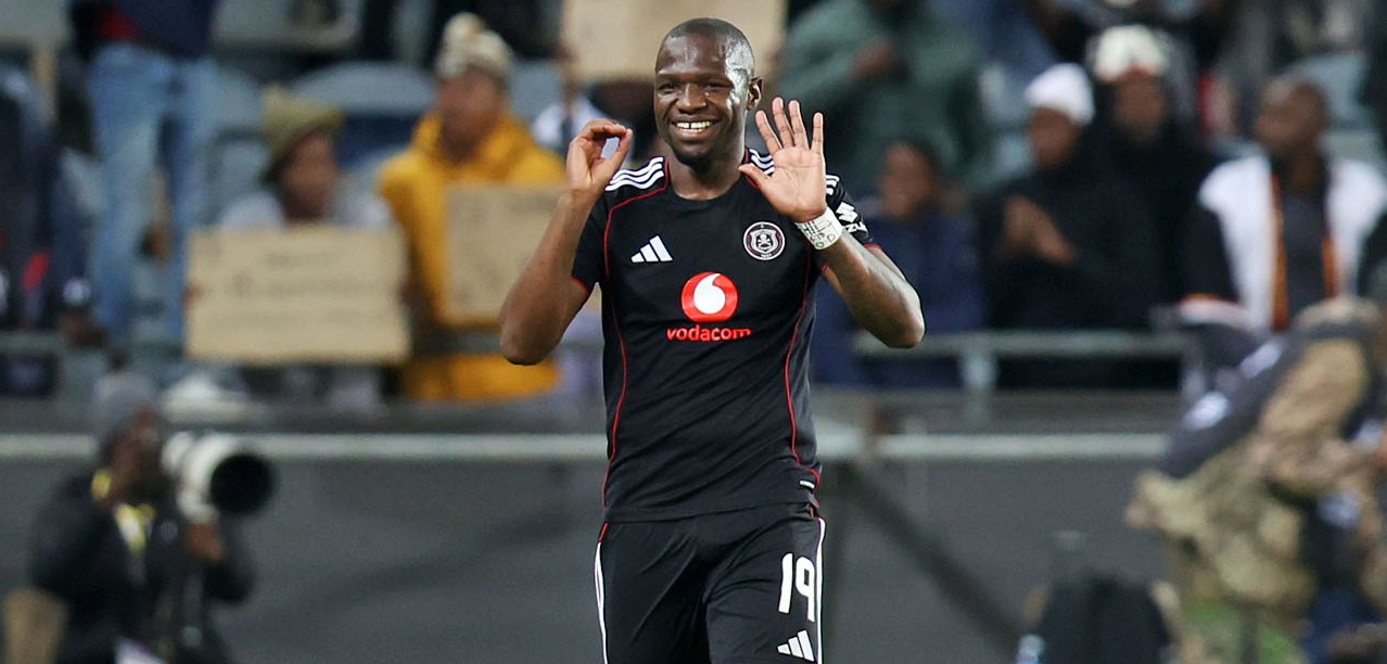 Tshegofatso Mabasa of Orlando Pirates celebrates goal during the Betway Premiership 2025/26 match between Orlando Pirates and TS Galaxy at the Orlando Stadium, Soweto on the 30 September 2025 ©Muzi Ntombela/BackpagePix