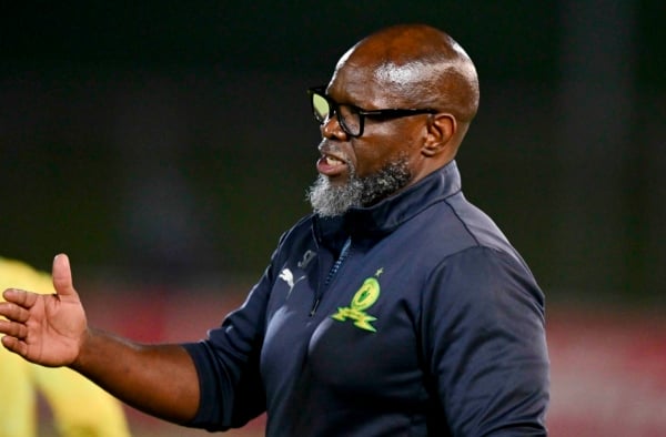 Steve Komphela, Senior Coach of Mamelodi Sundowns during the Betway Premiership 2025/26 match between Durban City and Mamelodi Sundowns at Chatsworth Stadium, Durban on 7 April 2026 ©Gerhard Duraan/BackpagePix