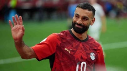 Mohamed Salah of Egypt greets supporters as he celebrate winning the FIFA World Cup 2026 group stage match New Zealand against Egypt, in Vancouver, Canada, 21 June 2026. EPA/BOB FRID