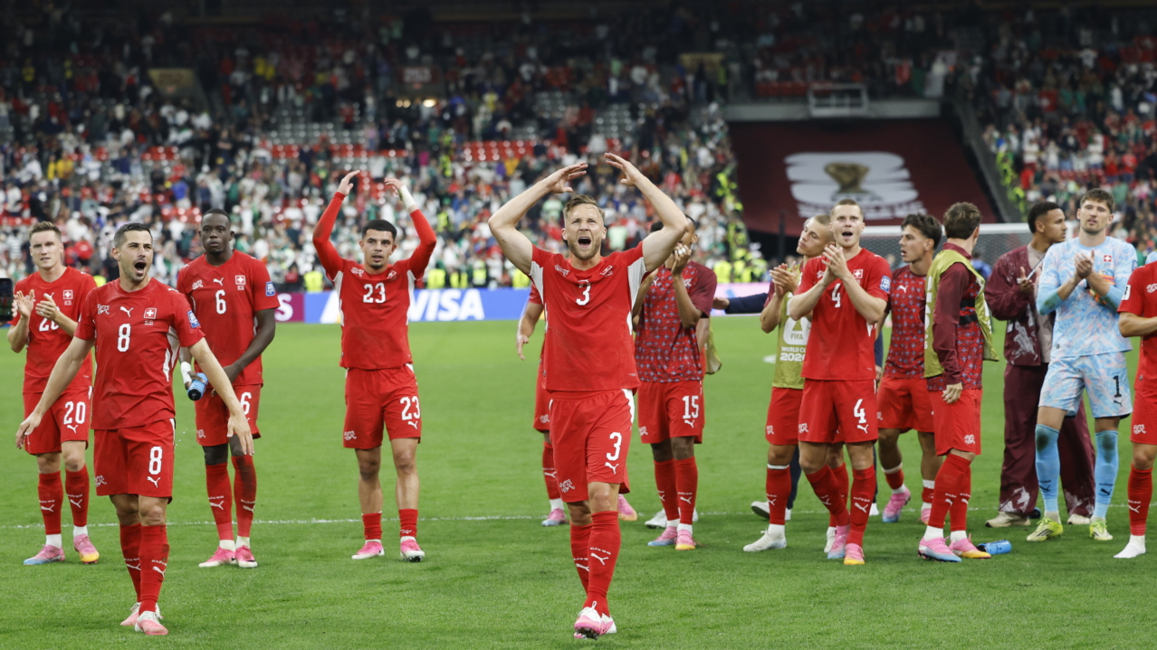 The Swiss team celebrates victory after the 2026 FIFA World Cup round of 32 soccer match between Switzerland and Algeria at BC Place stadium in Vancouver, Canada, 02 July 2026. EPA/PETER KLAUNZER EDITORIAL USE ONLY