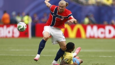 Erling Haaland (L) of Norway in action against Gabriel Magalhaes of Brazil during the FIFA World Cup 2026 Round of 16 match Brazil against Norway, in New Jersey, USA, 05 July 2026. EPA/WILL OLIVER