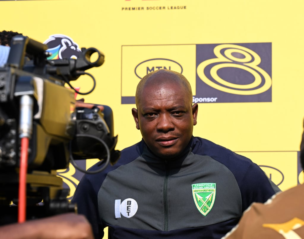 Pitso Dladla coach of Golden Arrows during the 2026 MTN8 Semi Final 2nd Leg match between Golden Arrows and Mamelodi Sundowns at King Zwelithini Stadium in Umlazi on 30 August 2026 ©Sydney Mahlangu/BackpagePix