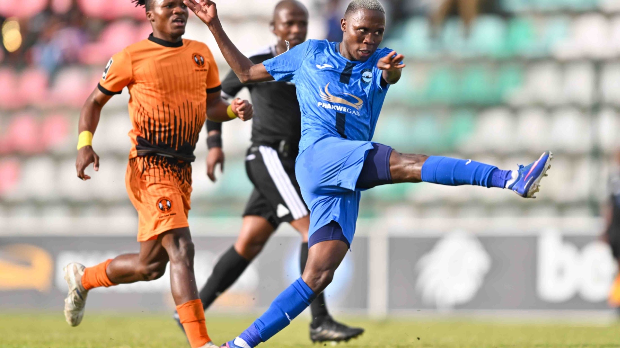 Lindokuhle Zikhali of Richards Bay shoots towards goal during the Betway Premiership 2026/27 match between Richards Bay and Polokwane City at Umhlathuze Sports Complex in Richards Bay on 2 August 2026 ©Alche Greeff/BackpagePix