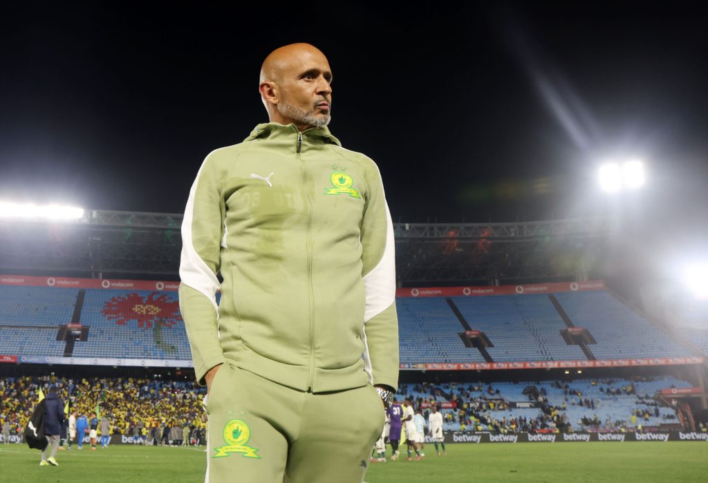 Miguel Cardoso, coach of Mamelodi Sundowns during the Betway Premiership 2026/27 match between Mamelodi Sundowns and AmaZulu at Loftus Versfeld Stadium in Pretoria on 26 August 2026 ©Muzi Ntombela/BackpagePix