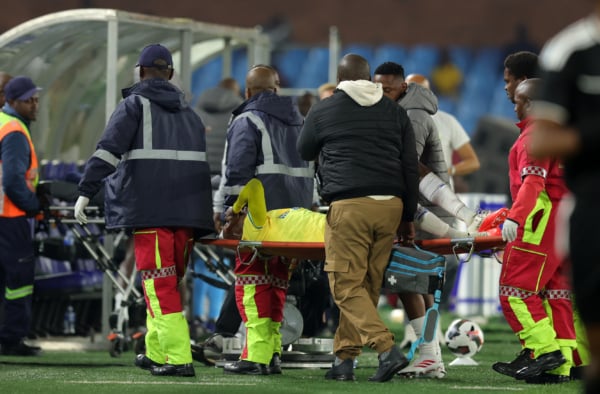 Khuliso Mudau of Mamelodi Sundowns is stretchered away after being injured during Betway Premiership 2026/27 match between Mamelodi Sundowns and Marumo Gallants at Loftus Versfeld Stadium in Pretoria, on 19 August 2026 ©Samuel Shivambu/BackpagePix