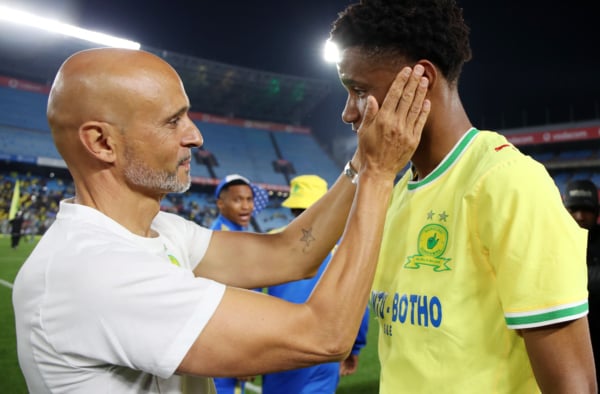 Malibongwe Khoza of Mamelodi Sundowns with Miguel Cardoso, coach of Mamelodi Sundowns during the Betway Premiership 2026/27 match between Mamelodi Sundowns and Siwelele FC at Loftus Versfeld Stadium in Pretoria on 09 September 2026 ©Muzi Ntombela/BackpagePix