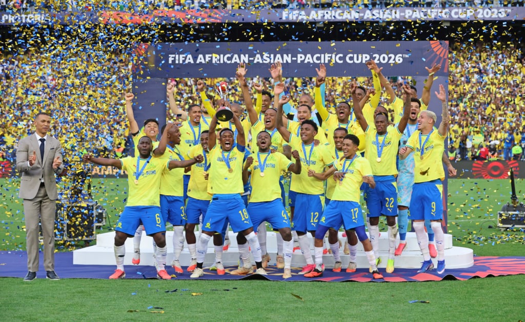Themba Zwane of Mamelodi Sundowns(C) lift trophy in celebration during the 2026 FIFA African Asian Pacific Cup football match between Sundowns FC and Al Ahli FC (of Saudi Arabia) at Loftus Stadium, Pretoria on 19 September 2026 ©Gavin Barker/BackpagePix