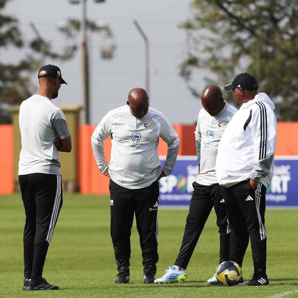 Pitso Mosimane (coach of South Africa) (l), Marcus Mashilo (Goalkeeper coach of South Africa) and Morena Ramoreboli (assistant coach of South Africa) during the 2027 Africa Cup of Nations Qualifiers South Africa Training Session at UJ Stadium in Johannesburg on 21 September 2026 ©Muzi Ntombela/BackpagePix