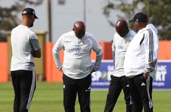 Pitso Mosimane (coach of South Africa) (l), Marcus Mashilo (Goalkeeper coach of South Africa) and Morena Ramoreboli (assistant coach of South Africa) during the 2027 Africa Cup of Nations Qualifiers South Africa Training Session at UJ Stadium in Johannesburg on 21 September 2026 ©Muzi Ntombela/BackpagePix