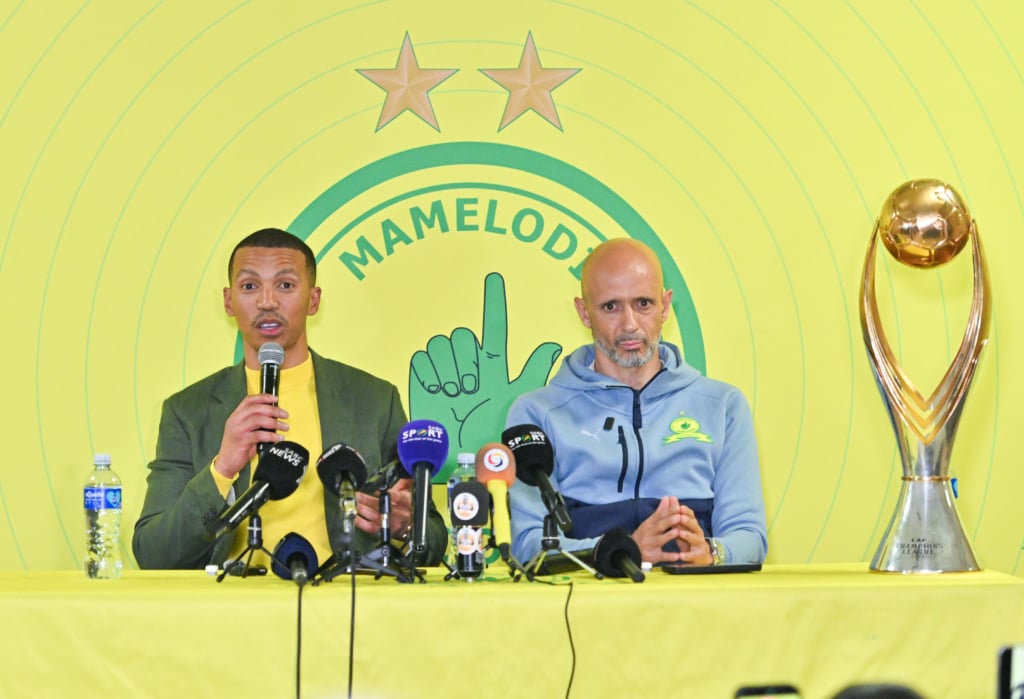 Thlopie Motsepe and Miguel Cardoso during the Mamelodi Sundowns Team Arrival at OR Tambo International Airport in Johannesburg on 25 May 2026 © Alche Greeff/BackpagePix