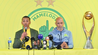 Thlopie Motsepe and Miguel Cardoso during the Mamelodi Sundowns Team Arrival at OR Tambo International Airport in Johannesburg on 25 May 2026 © Alche Greeff/BackpagePix
