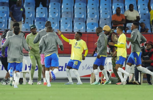 Siyanda Ndlovu of Mamelodi Sundowns celebrates goal with teammates during the Carling Knockout Cup 2026/27 last 16 match between Mamelodi Sundowns and Marumo Gallants Bay at Loftus Versfeld Stadium in Pretoria on the 27 October 2026 © Samuel Shivambu/BackpagePix