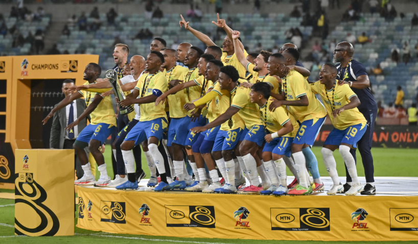 Sundowns celebrate their victory during the 2026 MTN8 Final match between Orlando Pirates and Mamelodi Sundowns at Moses Mabhida Stadium in Durban on 10 October 2026 ©Gerhard Duraan/BackpagePix