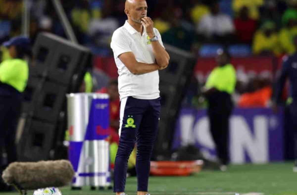 Miguel Cardoso, Head coach of Mamelodi Sundowns reacts during the CAF Champions League 2026/27 match between Mamelodi Sundowns and Wiliette at Loftus Versfeld Stadium in Pretoria on the 23 October 2026 © Samuel Shivambu/BackpagePix