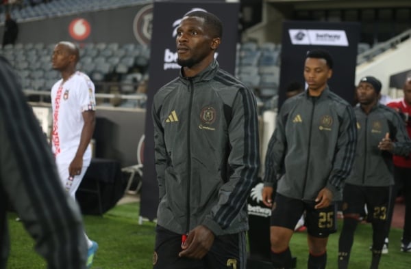 Abdeslam Ouaddou Praises defender Sigomoshe After Orlando Pirates Debut