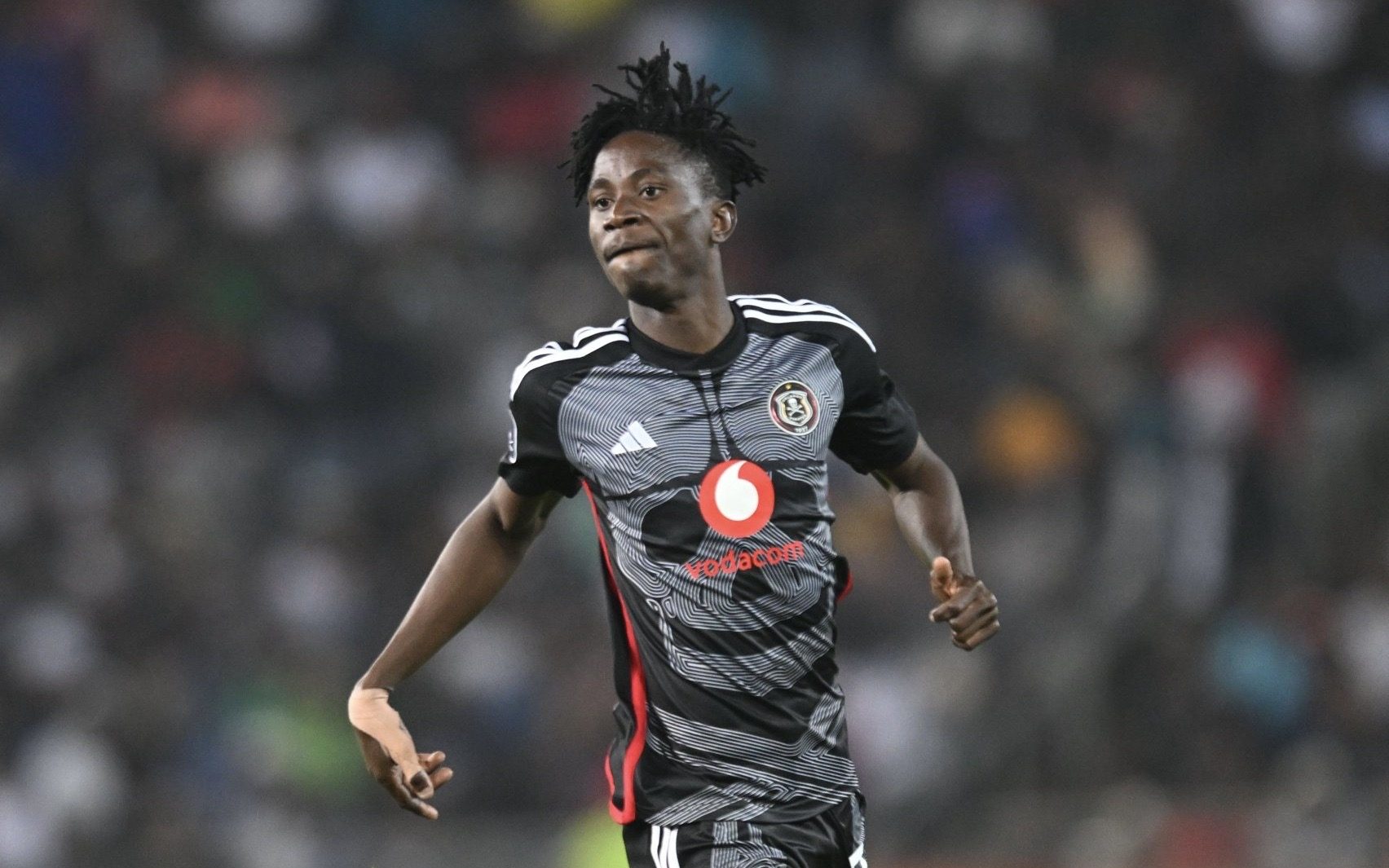 Karim Kimvuidi's Brilliance Praised By Orlando Pirates' Jose Riveiro |  Sbnews