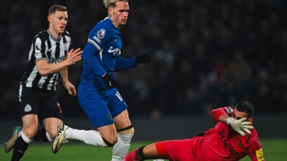 CHELSEA HOLD ON TO EDGE NEWCASTLE IN FIVE GOAL THRILLER AT STAMFORD BRIDGE