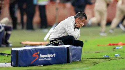 Orlando Pirates gives Riviero his flowers