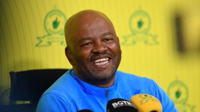 From the Classroom to the Pitch: Manqoba Mngqithi’s Journey from Teaching to Coaching