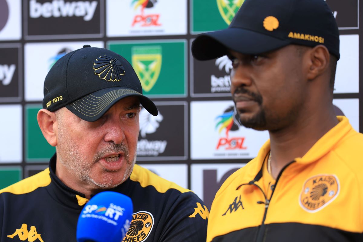 Nasreddine Nabi, coach of Kaizer Chiefs and Cedric Kaze , assistant coach of Kaizer Chiefs during the Betway Premiership 2024/25 match between Golden Arrows and Kaizer Chiefs at Moses Mabhida Stadium in Durban on the 29 March 2025 © Samuel Shivambu/BackpagePix