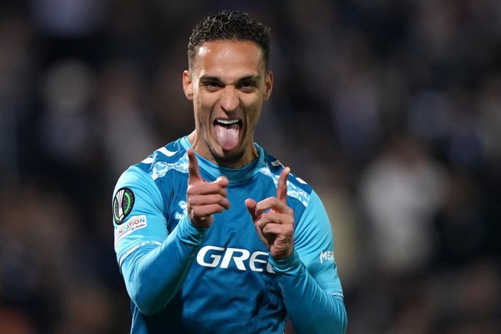 Betis player Antony poses after scoring the 0-3 goal during the UEFA Conference League Round of 16, 2nd leg soccer match between Vitoria Guimaraes and Real Betis, in Guimaraes, Portugal, 13 March 2025. EPA/HUGO DELGADO
