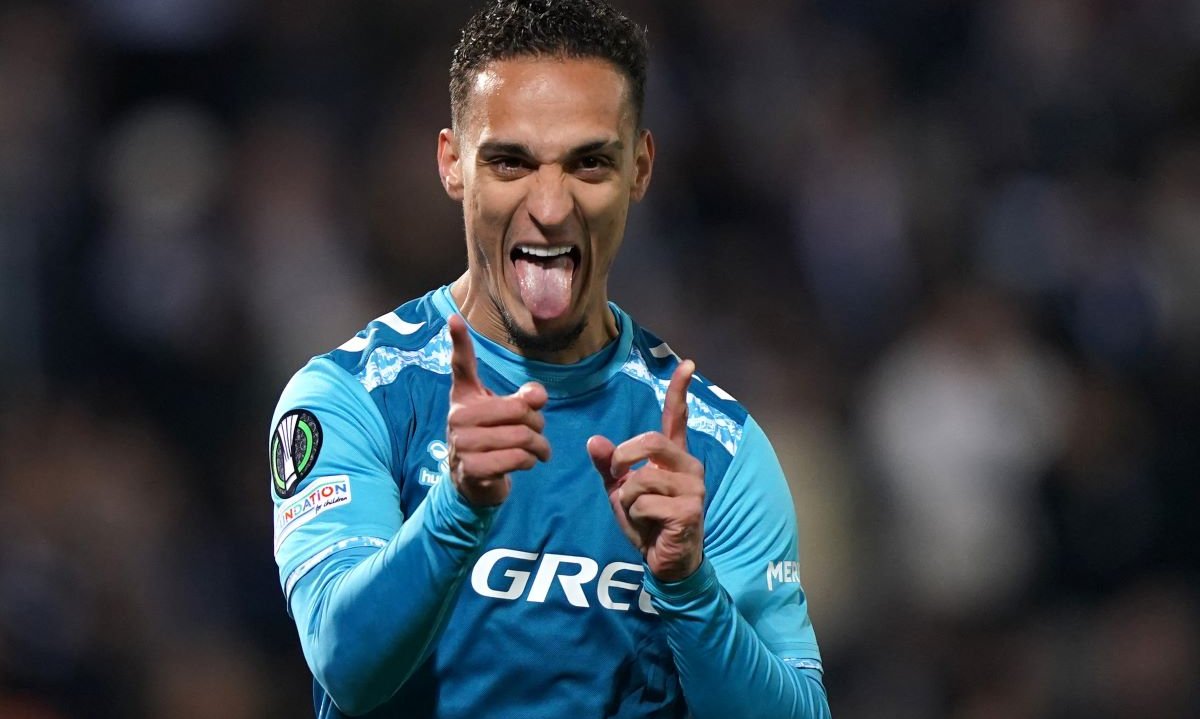 Betis player Antony poses after scoring the 0-3 goal during the UEFA Conference League Round of 16, 2nd leg soccer match between Vitoria Guimaraes and Real Betis, in Guimaraes, Portugal, 13 March 2025. EPA/HUGO DELGADO