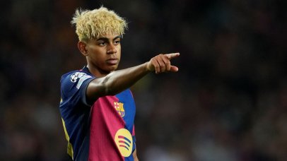 Barcelona's Lamine Yamal gestures during the UEFA Champions League semifinal first leg soccer match between FC Barcelona and Inter Milan, in Barcelona, Catalonia, Spain, 30 April 2025. EPA/ALEJANDRO GARCIA
