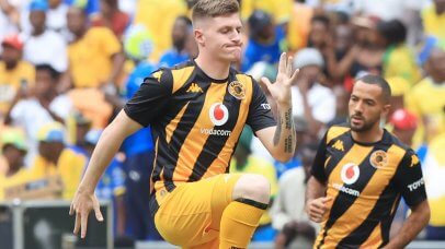 Bradley Cross of Kaizer Chiefs warming up during the Betway Premiership 2024/25 match between Kaizer Chiefs and Mamelodi Sundowns at Soccer City in Johannesburg on 28 September 2024 ©Samuel Shivambu/BackpagePix