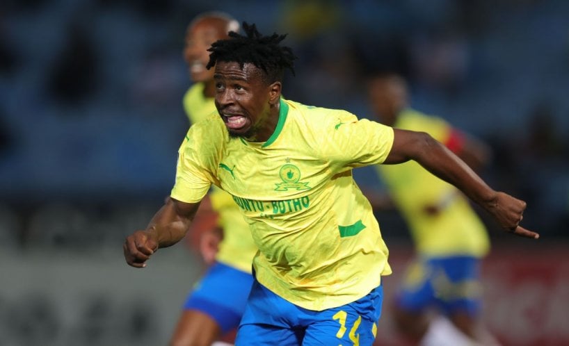 "He's also able to learn few things from me." - Mamelodi Sundowns defender Terrence Mashego Weighs in on Masadawana's New Defender Fawaaz Basadien