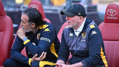 Nasreddine Nabi, head coach of Kaizer Chiefs and Ilyes Mzoughi, goalkeeper coach of Kaizer Chiefs dejected during the Betway Premiership 2024/25 match between Kaizer Chiefs and Polokwane City at FNB Stadium in Johannesburg on 24 May 2025 © Alche Greeff/BackpagePix