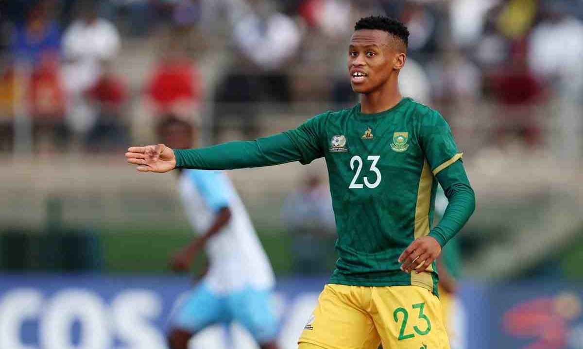 Kaizer Chiefs Secure Midfield Talent: Asanele Velebayi Joins Amakhosi Following PSL DRC Ruling